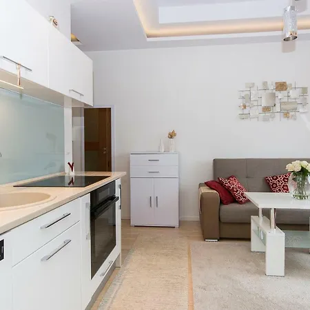 Ascot - Neptun Park By Oneapartments * 格但斯克