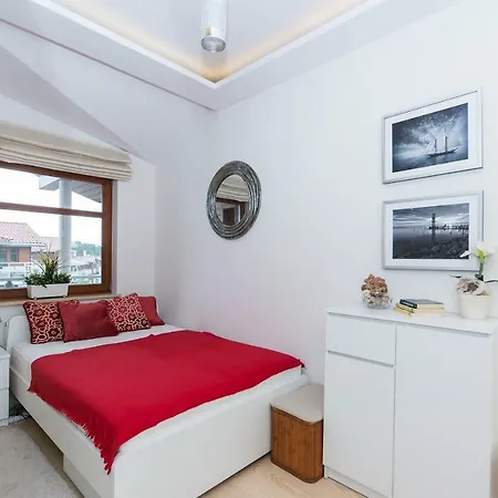 公寓 Ascot - Neptun Park By Oneapartments *